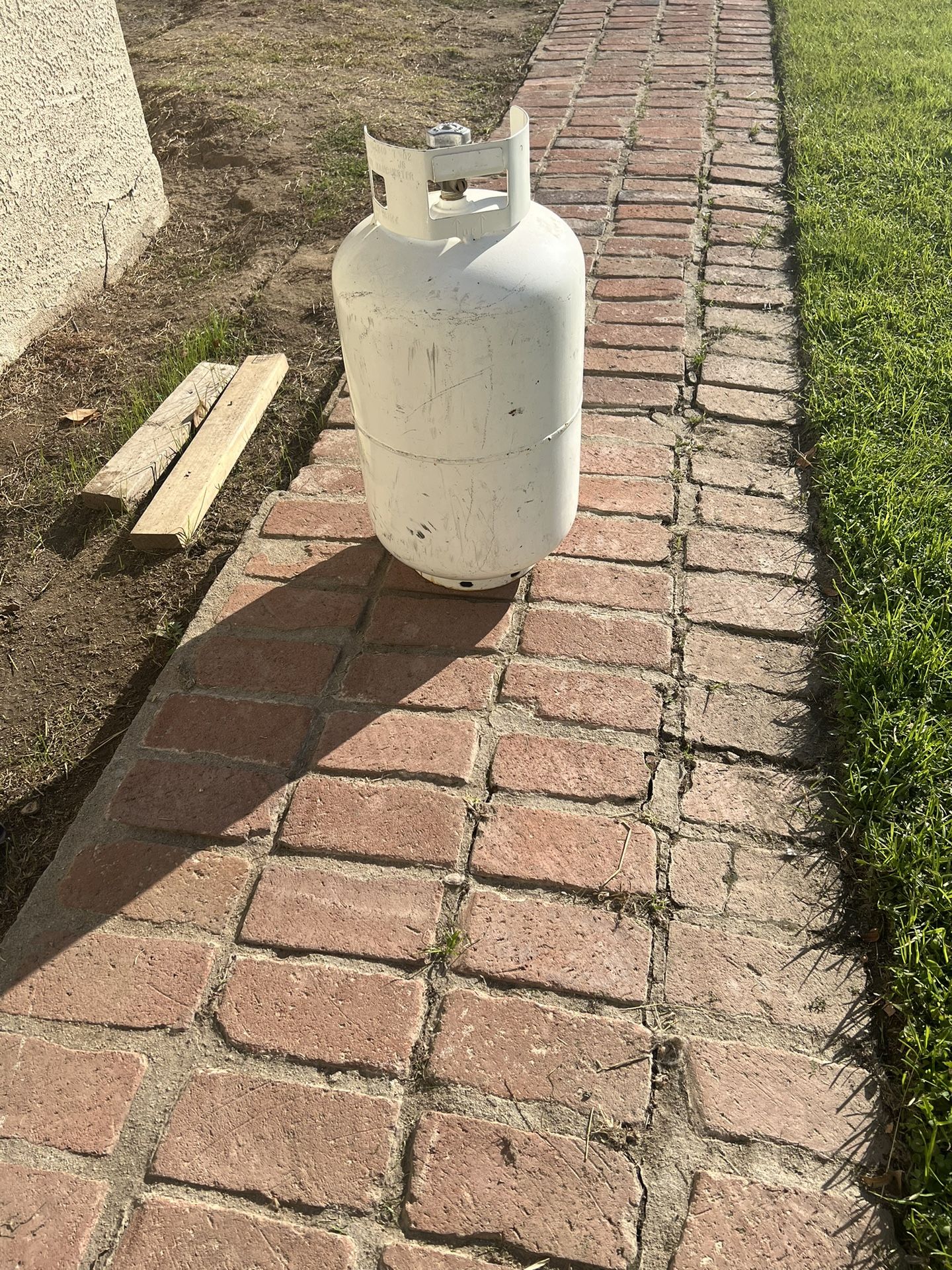 30 Lbs Propane Tank