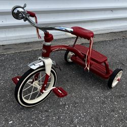 Classic Retro Radio Flyer Metal Framed Red Tricycle Learn to Ride Toddle Bike! Excellent Condition! 