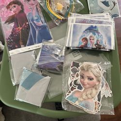 Frozen Party Stuff