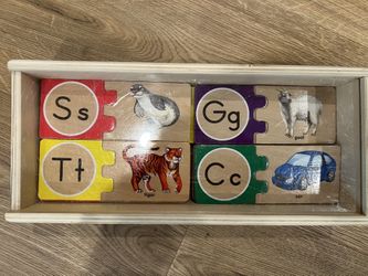 Melissa & Doug alphabet matching puzzle