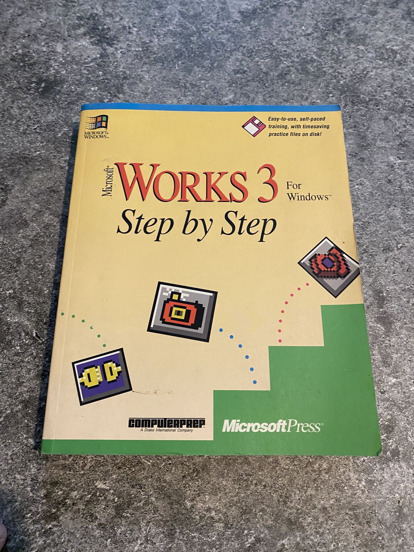 Microsoft Works 3 for Windows Step by Step : Version 3 by Inc.