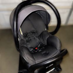 Maxi-Cosi Car Seat