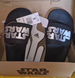 New boys shoes adidas Size 5