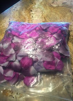 Flower petals