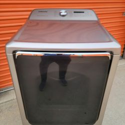 Newest Version!!! Huge Capacity!!! Top Of The Line!!! Samsung, Multi - STEAM, MoistureSensor, Gas Dryer!!! It Works Perfectly!!! Must See To Appreciat