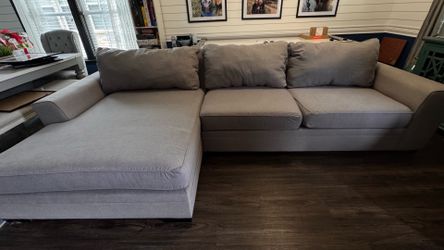 Comfy sectional priced to sell!
