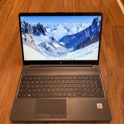 HP 250 G8 NoteBook Core i3 10th gen 16GB Ram 256GB SSD Windows 11 Pro 15.6” UHD Screen Laptop with charger in Excellent Working condition!!!!!  Specif