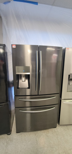 Samsung 4‑Door French Door Fridge – Black Stainless, Water & Ice