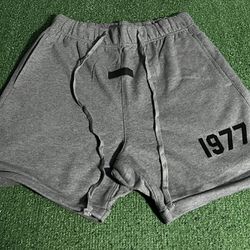 Essentials Shorts Grey 1977 1:1