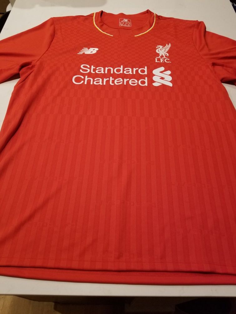 Liverpool Jersey authentic size large never used