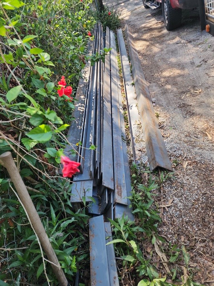 Angle Steel 4x6x1/4 20ft
