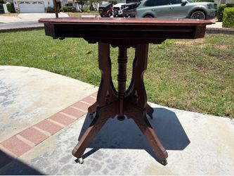 Victorian Walnut Parlor Table, 1890s