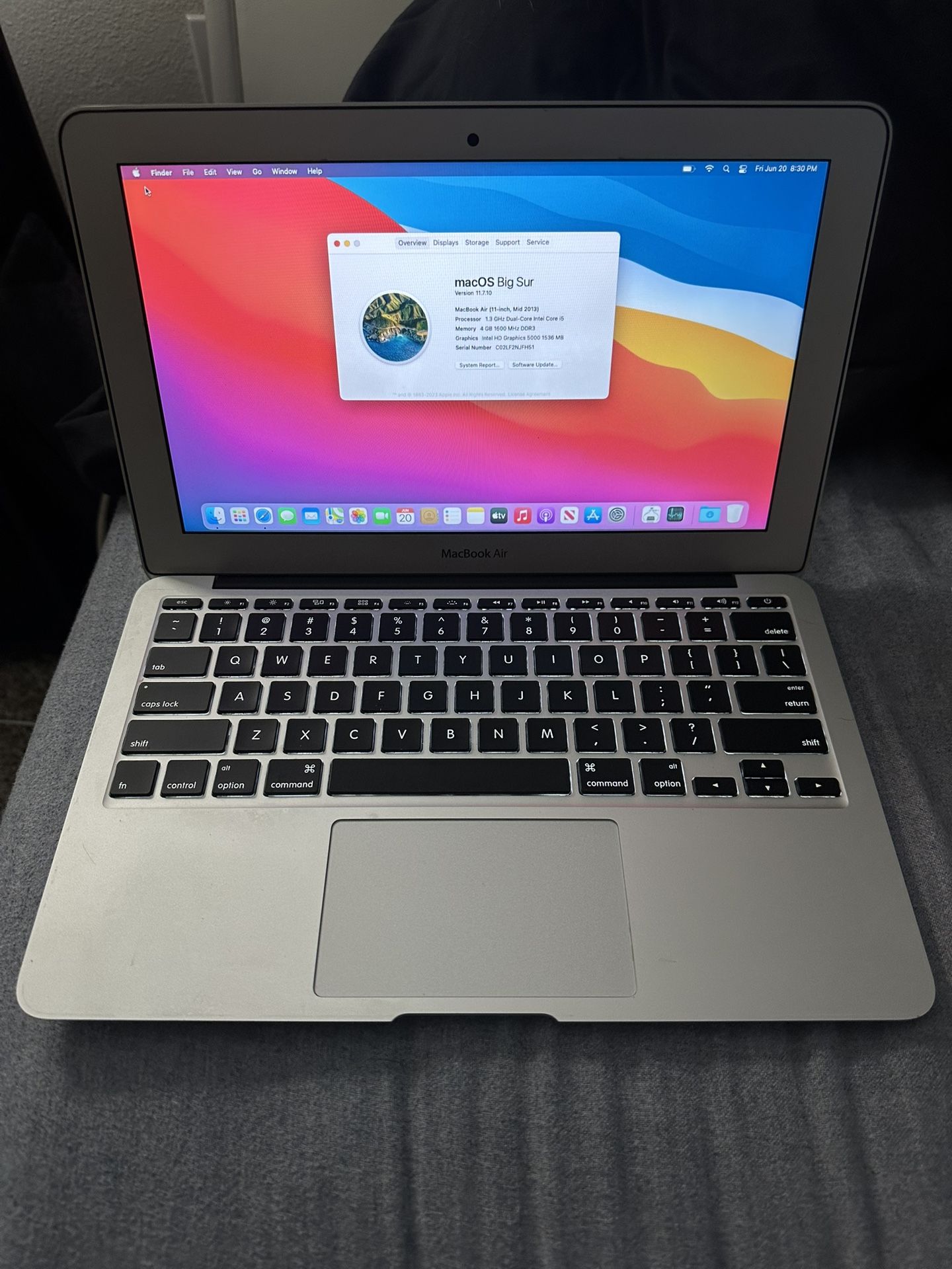 MacBook Air 11inch 2013 I5 4gb Ram 128ssd