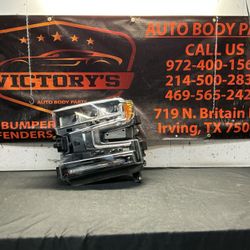 CHEVY SILVERADO 1500 RH HEADLIGHT 2019-2021 LED OEM