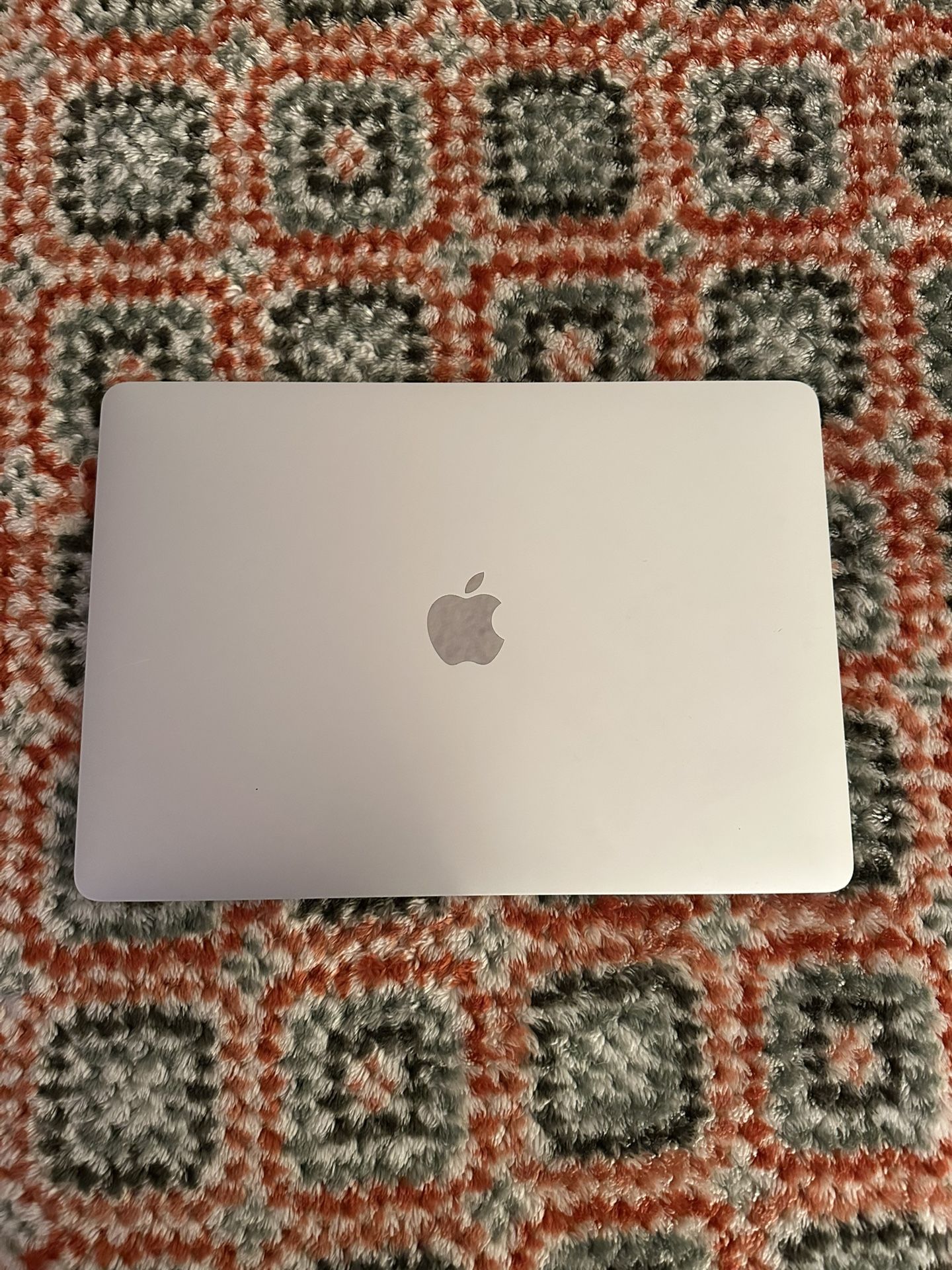 Apple MacBook Pro