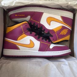 Air Jordan 1 Mid 