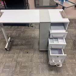 Manicure Table