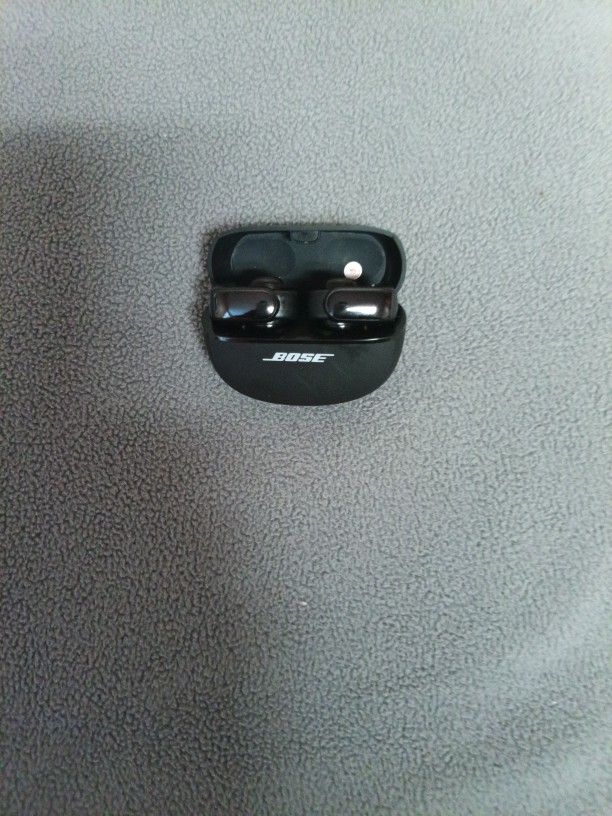 Bose Ultra Open Earbuds.