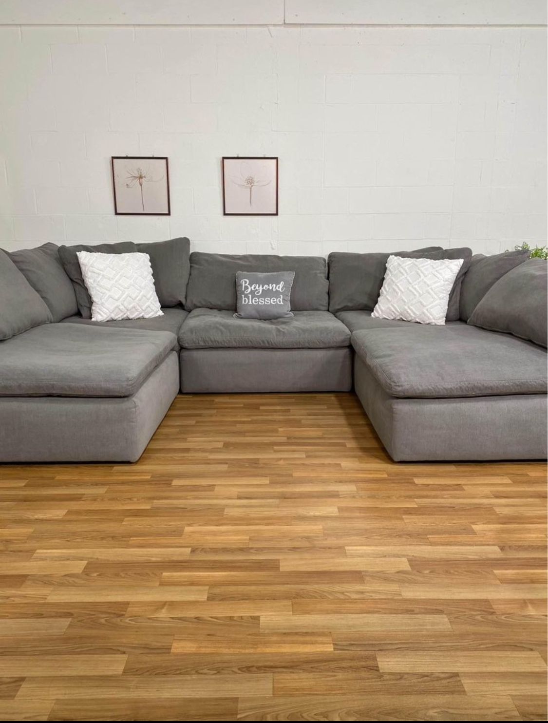 Dream Cloud 5pc Modular Sectional | Free Delivery! ๐