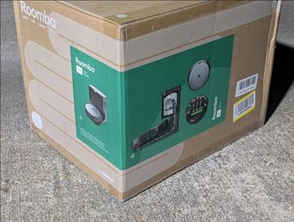 iRobot Roomba Robot Vacuum in Box
