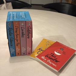 Alice Oseman 4 Book Collection + 2 more books and free stickers with purchase!!