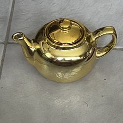 Gold Teapot by Cooks Club Inc. approx H4.5”W7.3/4” Handle to spout 