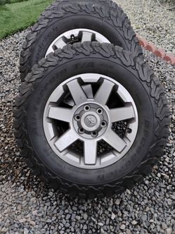 265 70  17  son de Toyota   Allí terrain  son  las cuatro