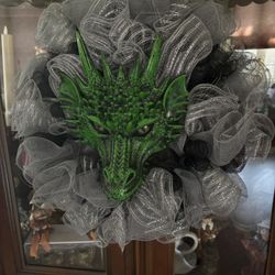 Halloween Wreath With Dragon In Middle