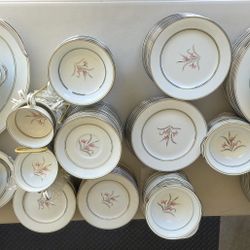 Norataki China Set