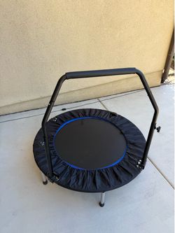 Single person trampoline with handle, let’s make a deal 🤝!