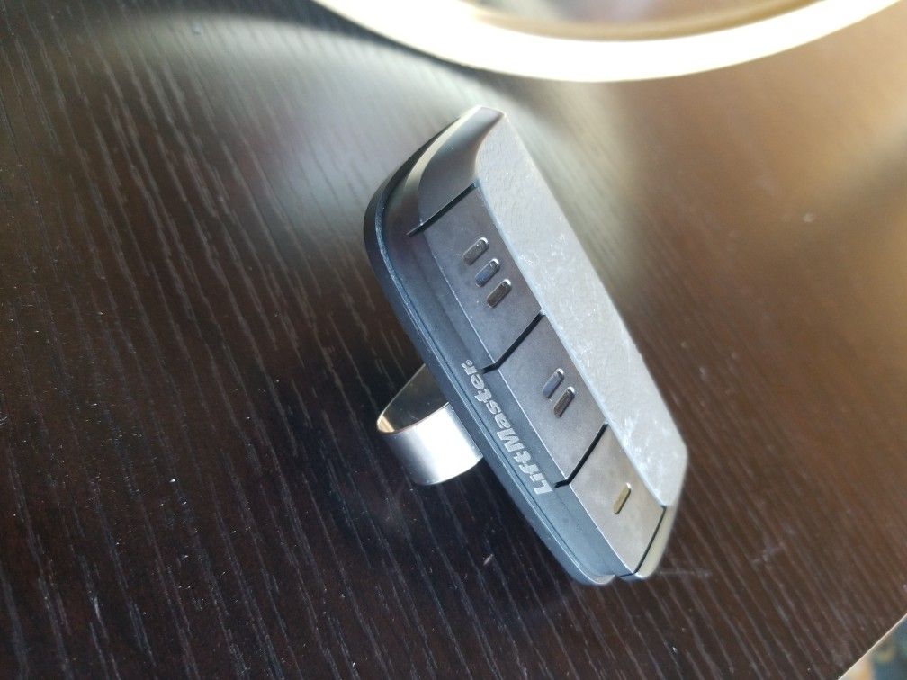 Liftmaster 895MAX 3-Button Multi Frequency Remote