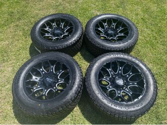 (4) 20” Moto Metal Wheels 33x12.50R20 Patagonia Tires - $2000
