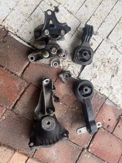 2011 CIVIC LX MOTOR MOUNTS $150 FOR ALL