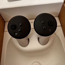 Oculus Quest 3 And Earrings For Sale