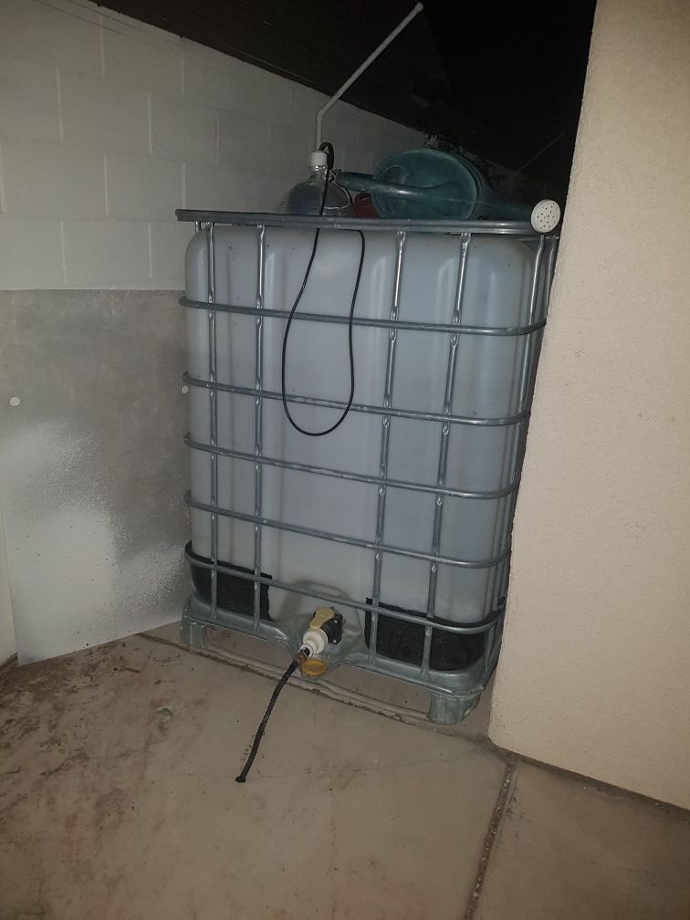 300 gallons water tank