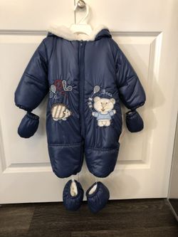 New Baby Snowsuit Size 6 Months