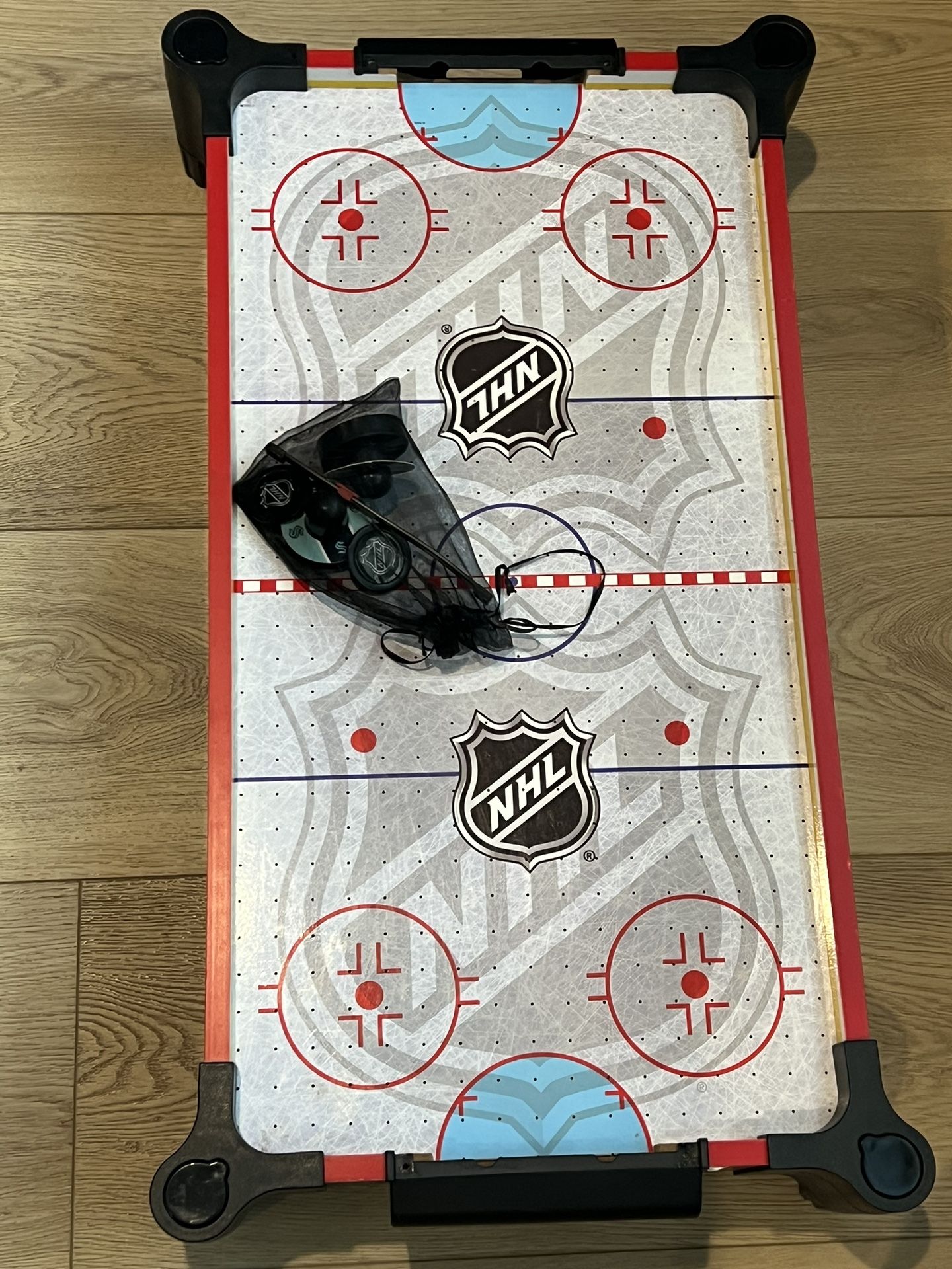 Air Hockey Table