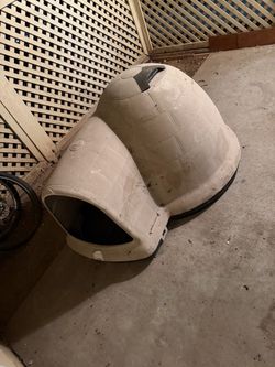 Large dog igloo