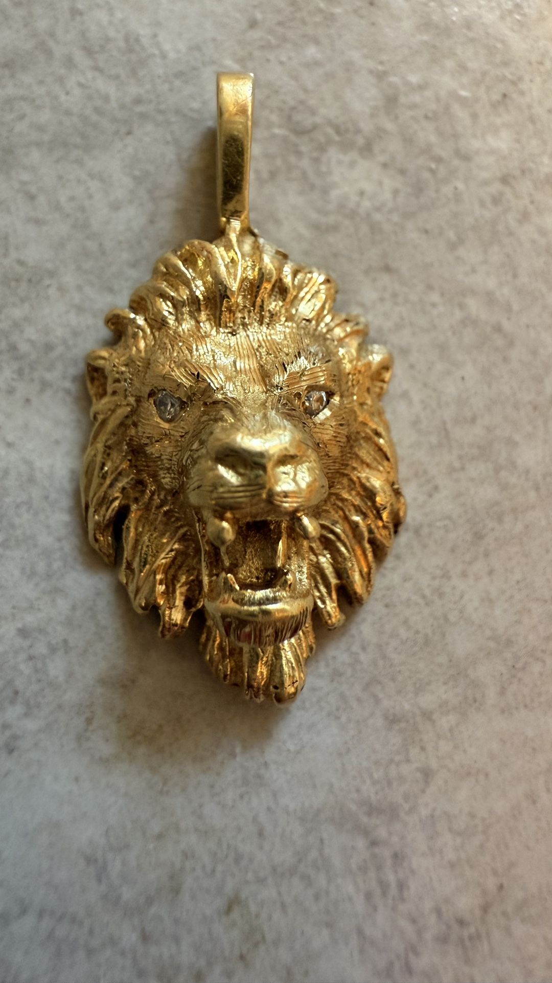 18k solid Gold Lion Charm