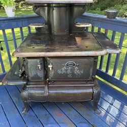 1905 Modern Glenwood E Cast Iron Wood Stove