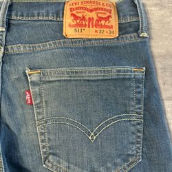Men’s Levi 511 Jeans, Size 32x34