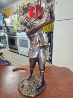 bronze golf decor statue