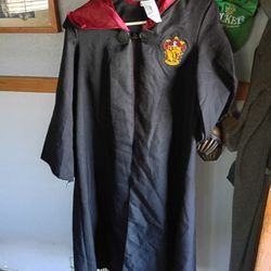 Gryffindor Robe (Size L 10 -12)