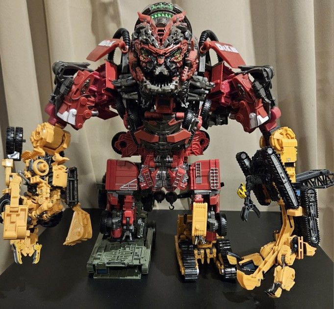 Transformers: Studio Series Devastator with UPGRADE KIT Installed (No BOX)