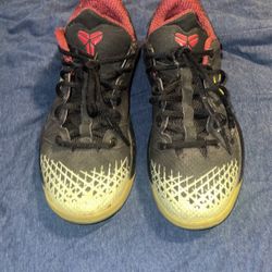 Kobe Venomenon 4 Size 9 