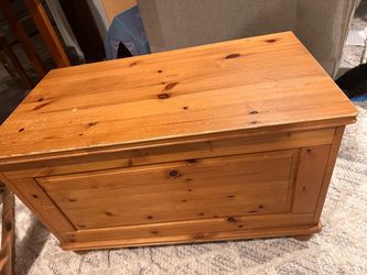 Solid wood chest