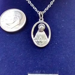 Sterling Silver Praying Madonna Medal On An 18-in Stainless Steel Chain.  Religious Jewelry.