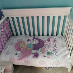 White 4 in 1 Crib and Mattress 