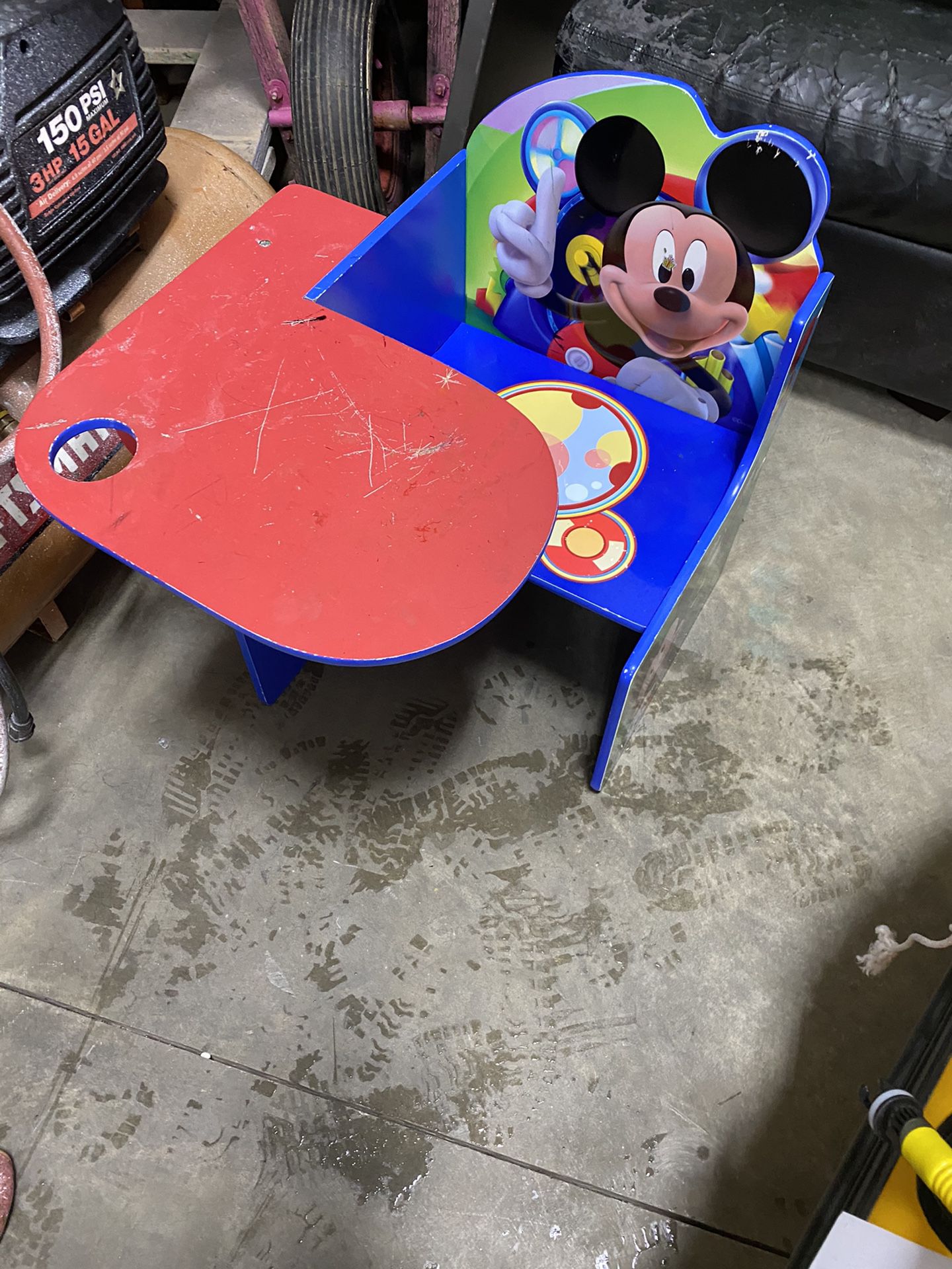 Mickey Mouse kids chair