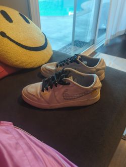 Nike Size 7.5 Men $40